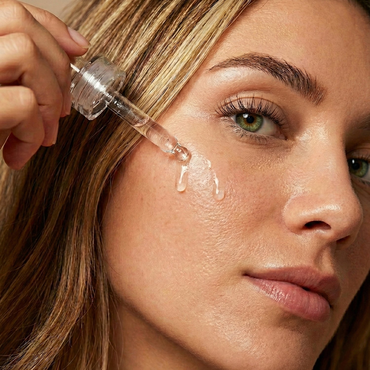 Niacinamide & Salicylic Acid Hydrating Essence Drops